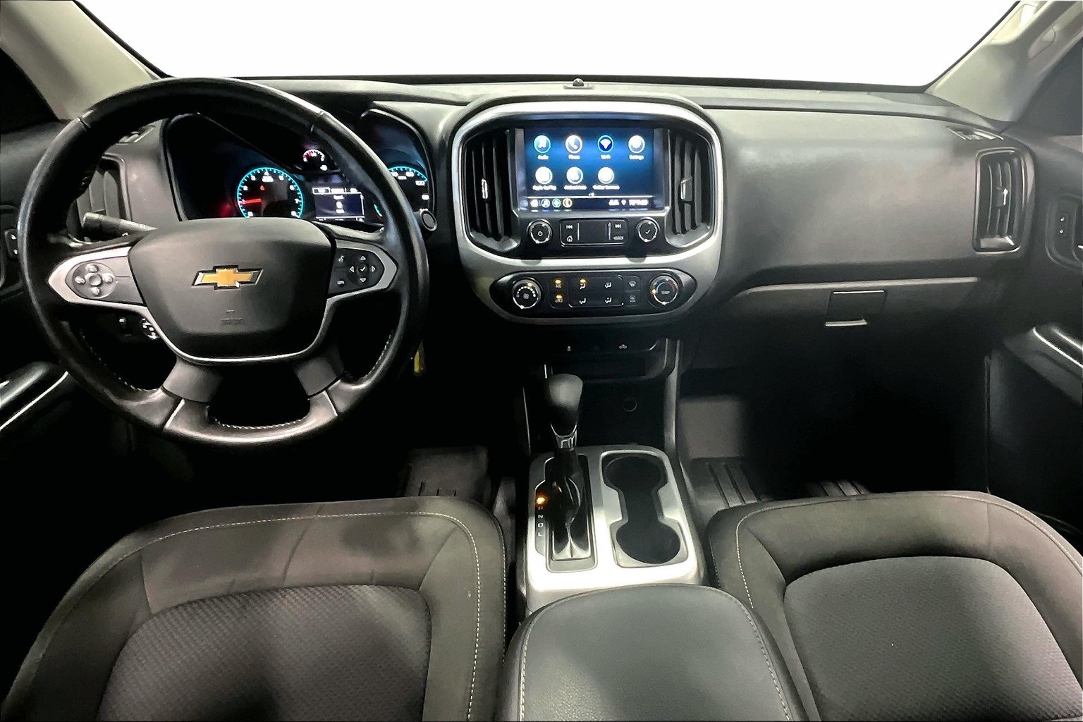 Vehicle image 16 of 36