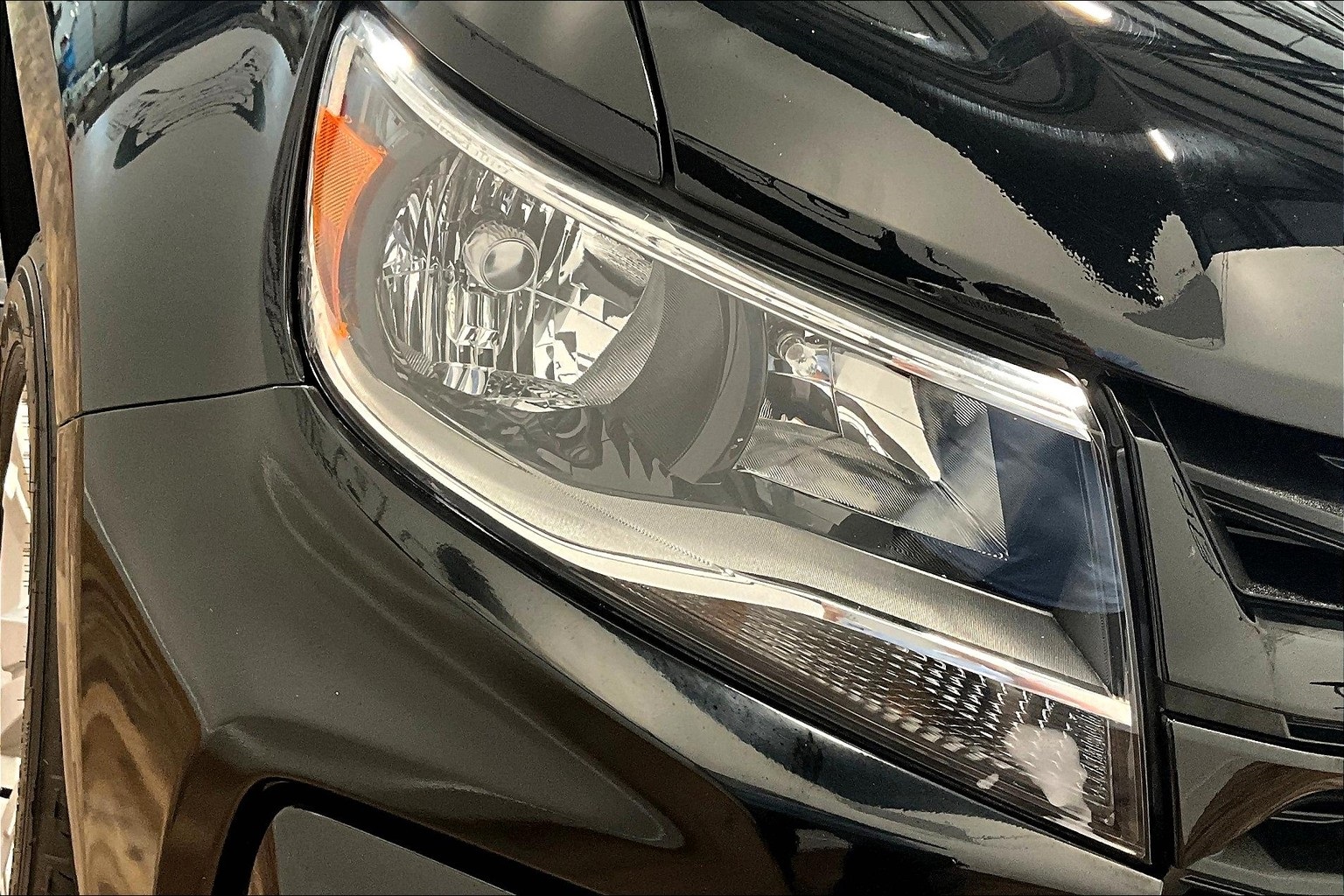 Vehicle image 29 of 36