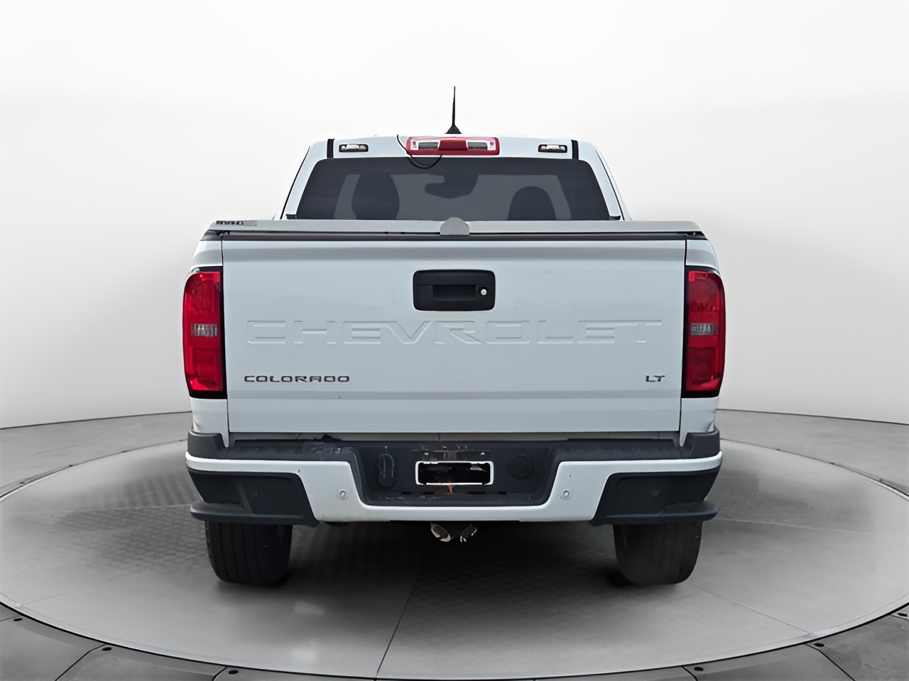 Vehicle image 17 of 18