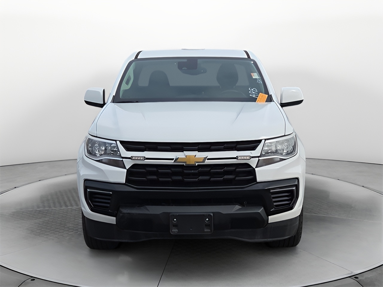 Vehicle image 12 of 18