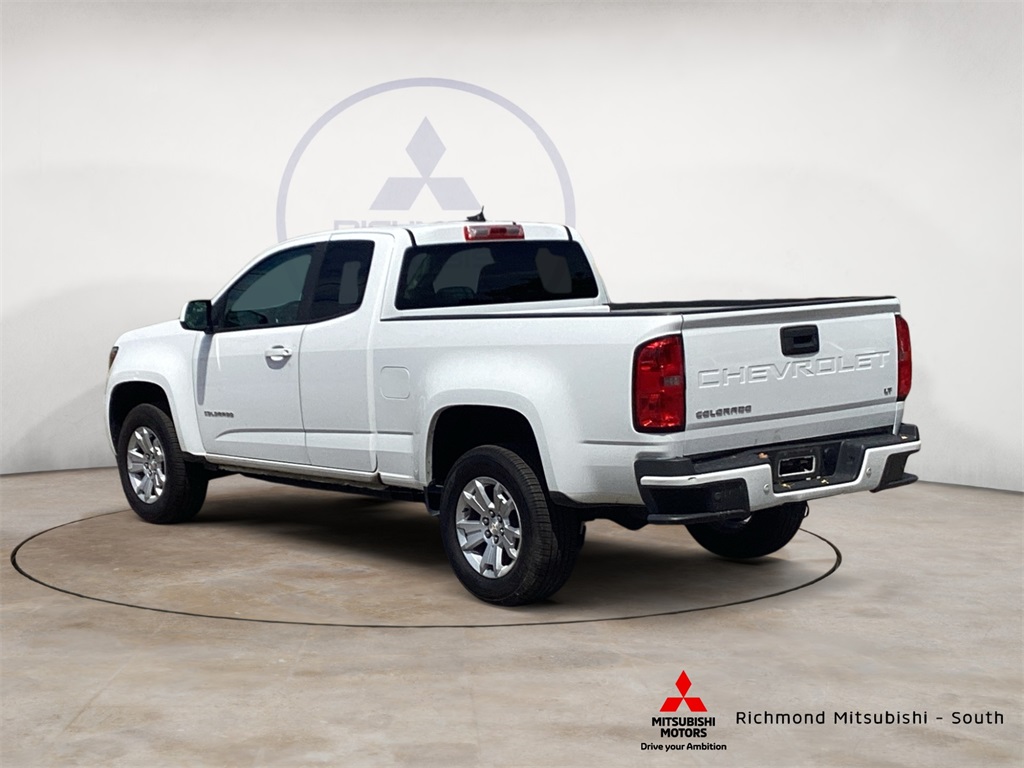 Vehicle image 7 of 23