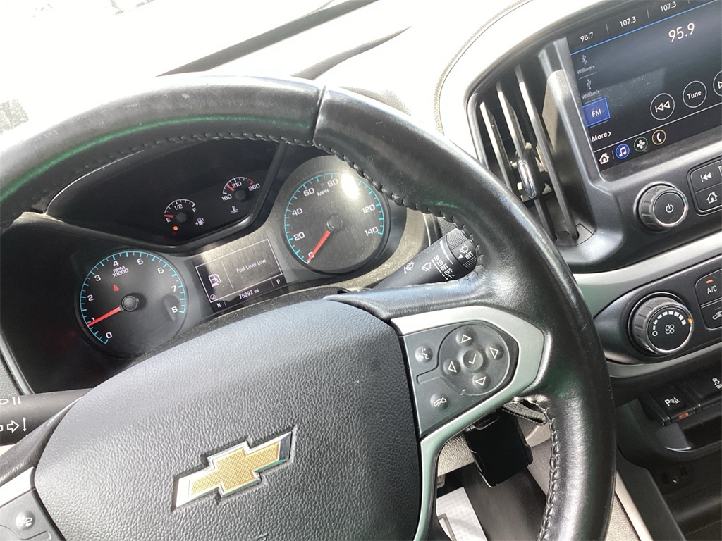 Vehicle image 20 of 23