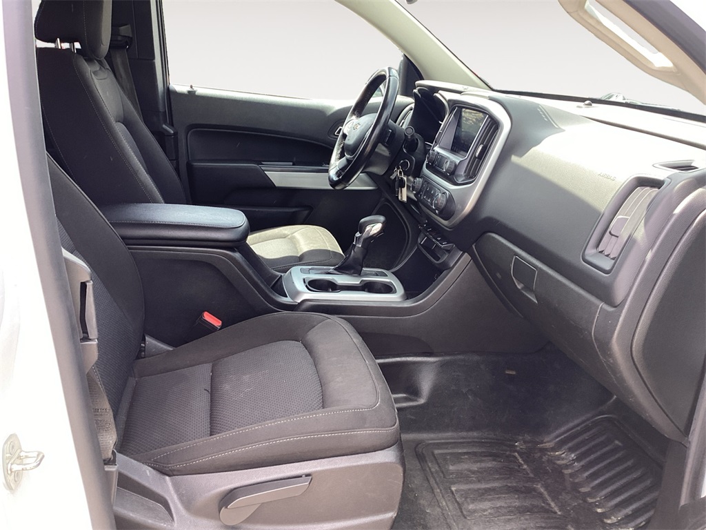 Vehicle image 15 of 23
