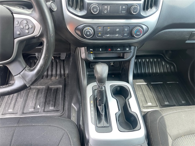 Vehicle image 24 of 32