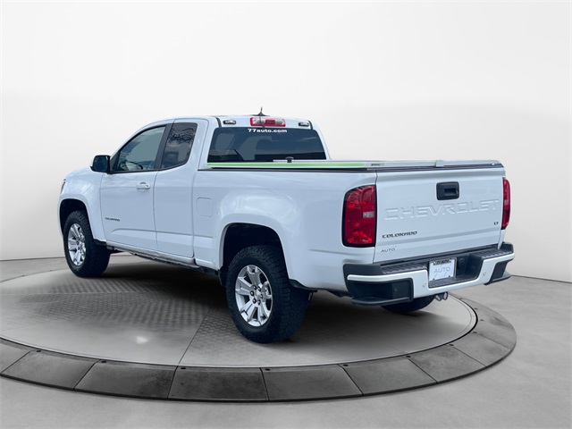 Vehicle image 8 of 32