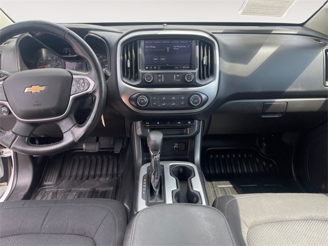 Vehicle image 18 of 32