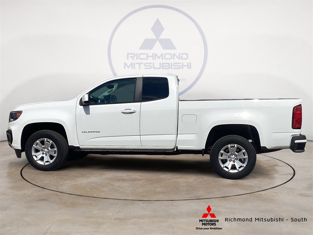 Vehicle image 8 of 22