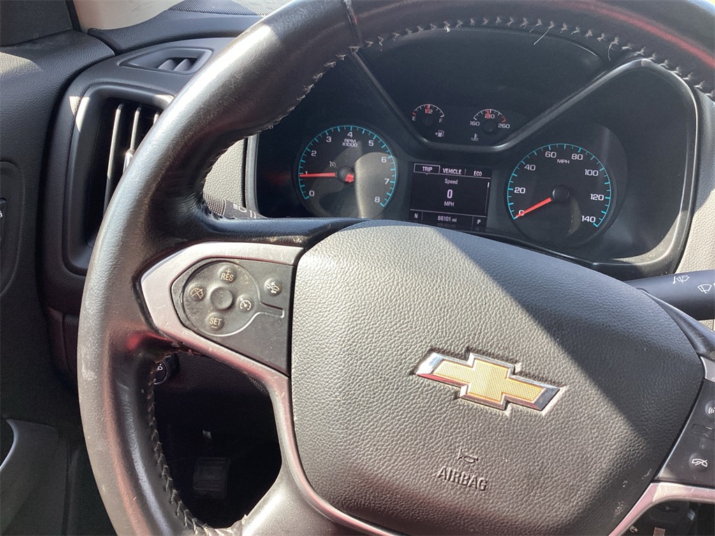 Vehicle image 19 of 22