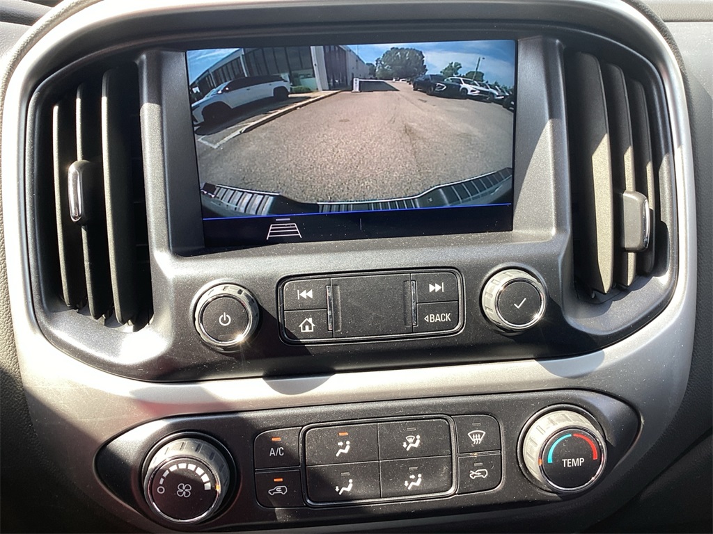 Vehicle image 21 of 22