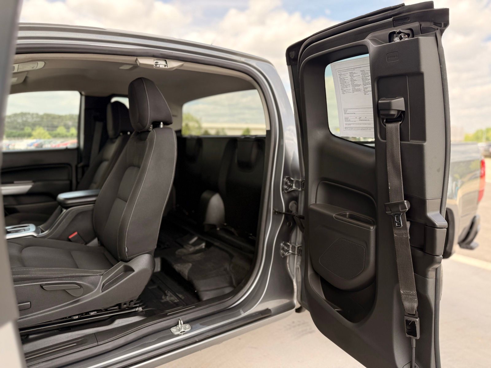 Vehicle image 15 of 35