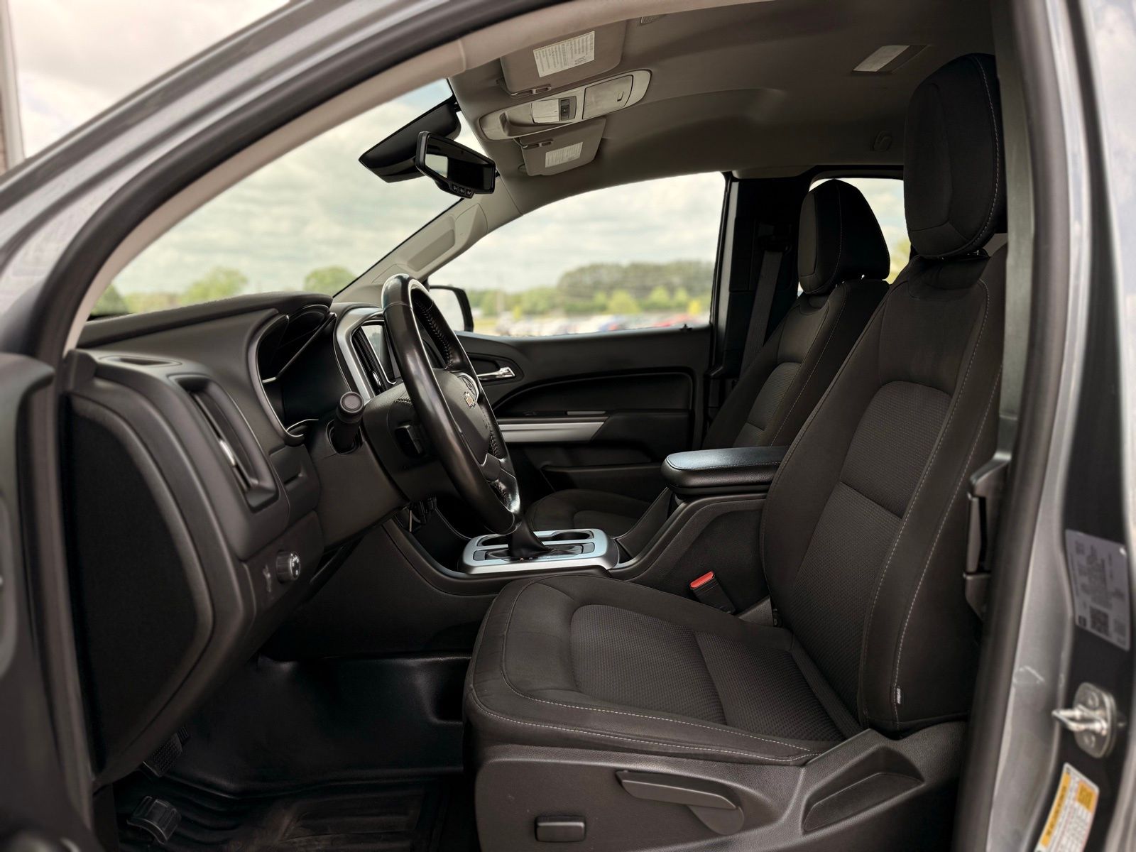 Vehicle image 14 of 35