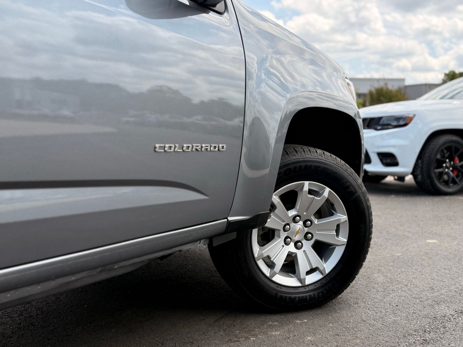 Vehicle image 11 of 35