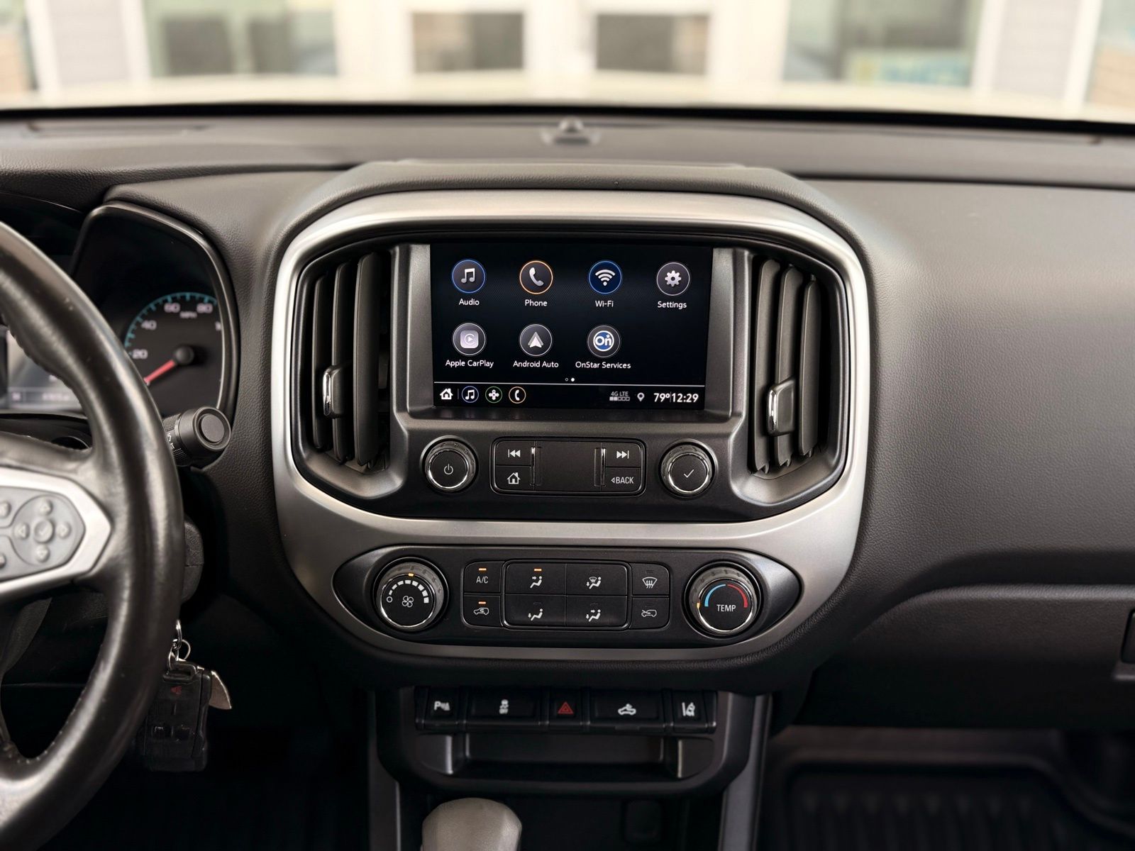 Vehicle image 26 of 35