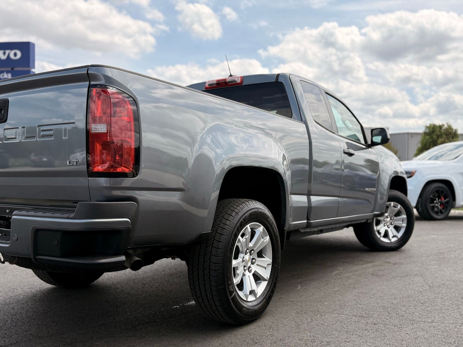 Vehicle image 3 of 35