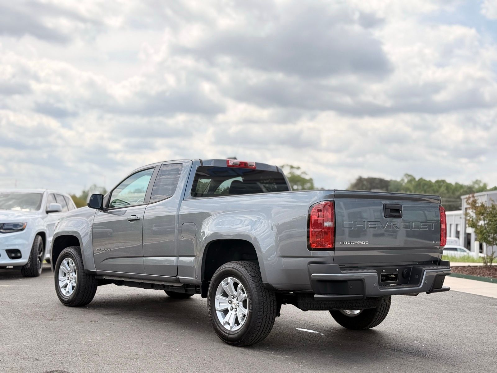 Vehicle image 8 of 35