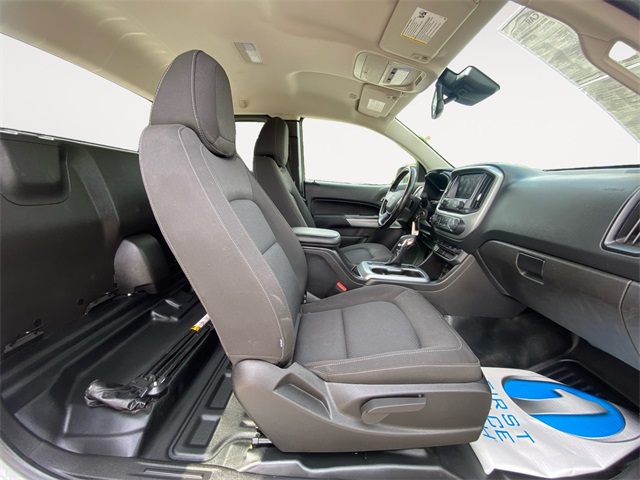 Vehicle image 18 of 37