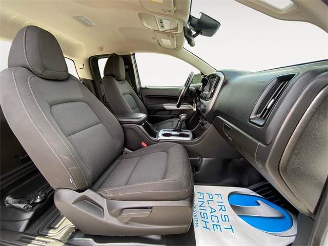 Vehicle image 17 of 37