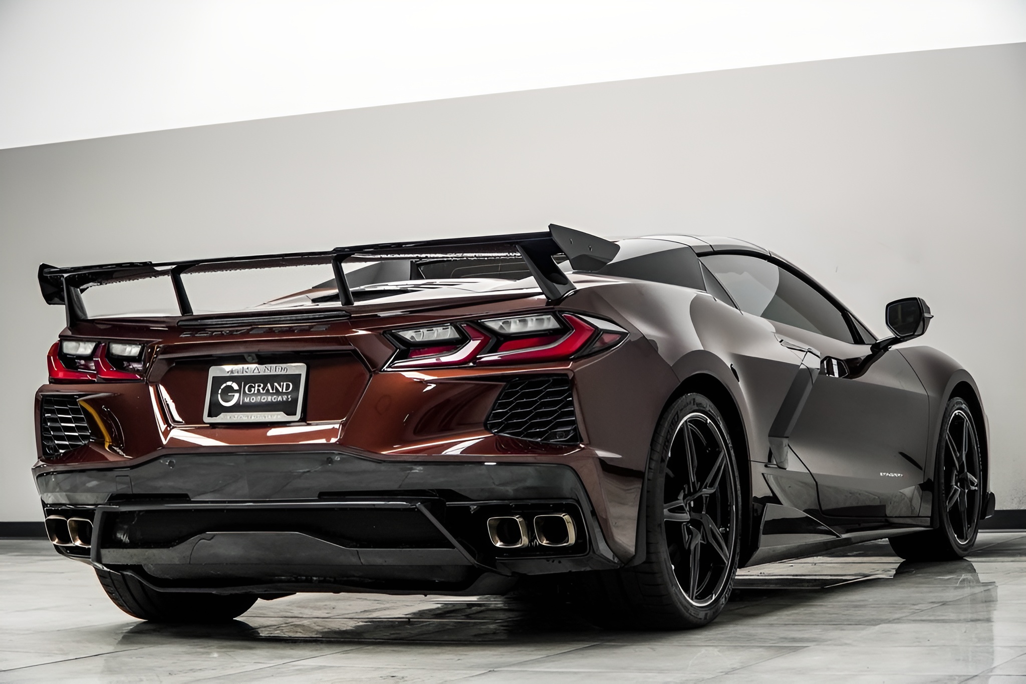 Vehicle image 46 of 48