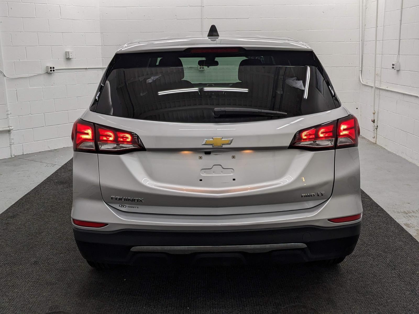 Vehicle image 5 of 28
