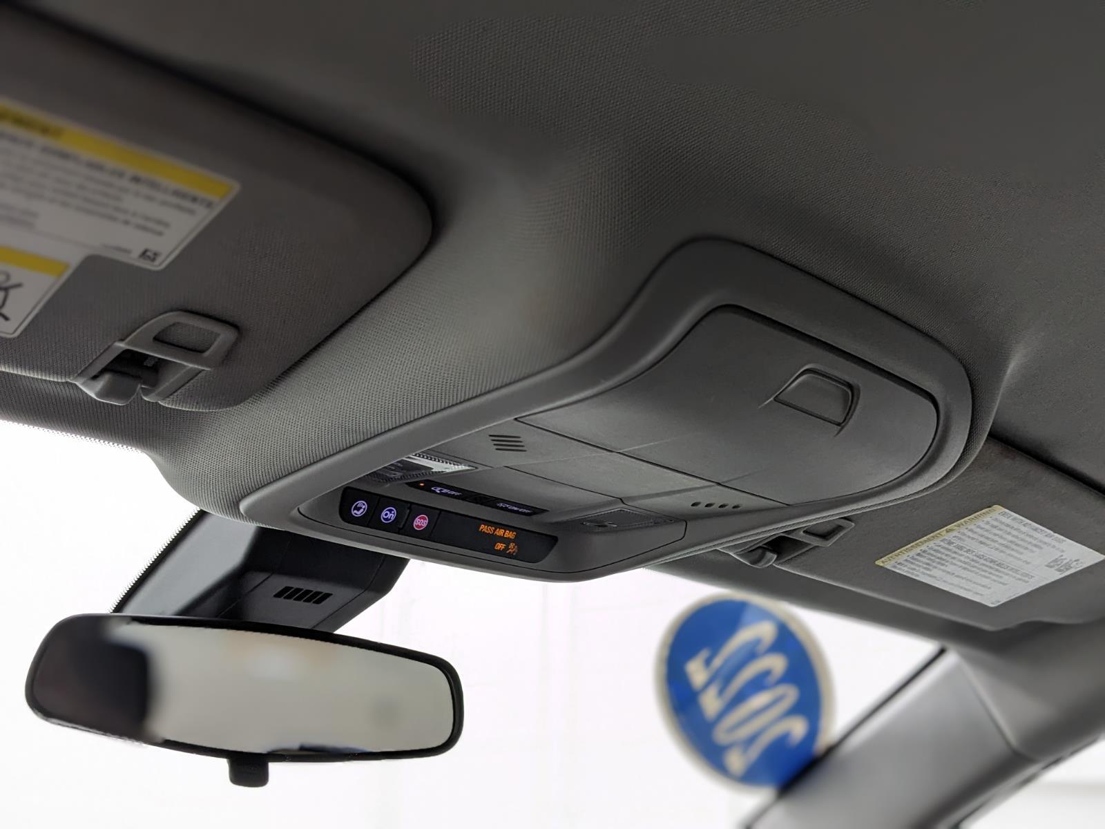 Vehicle image 23 of 28