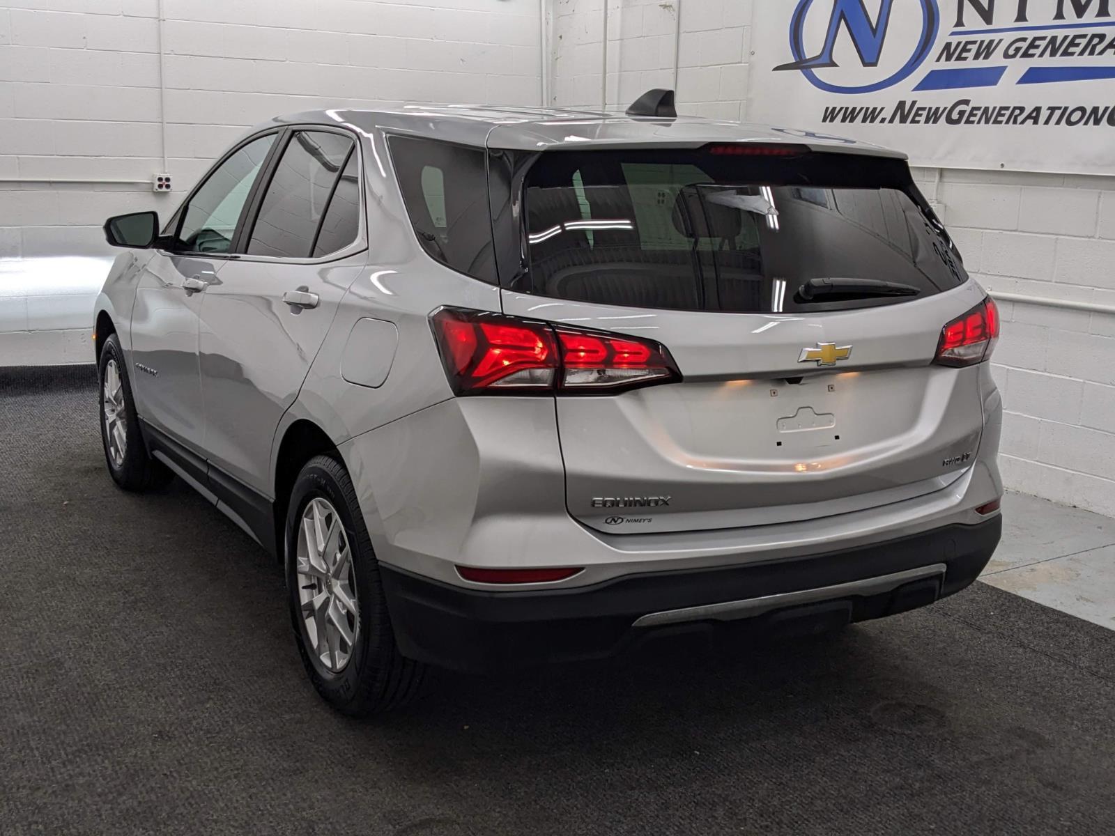 Vehicle image 6 of 28