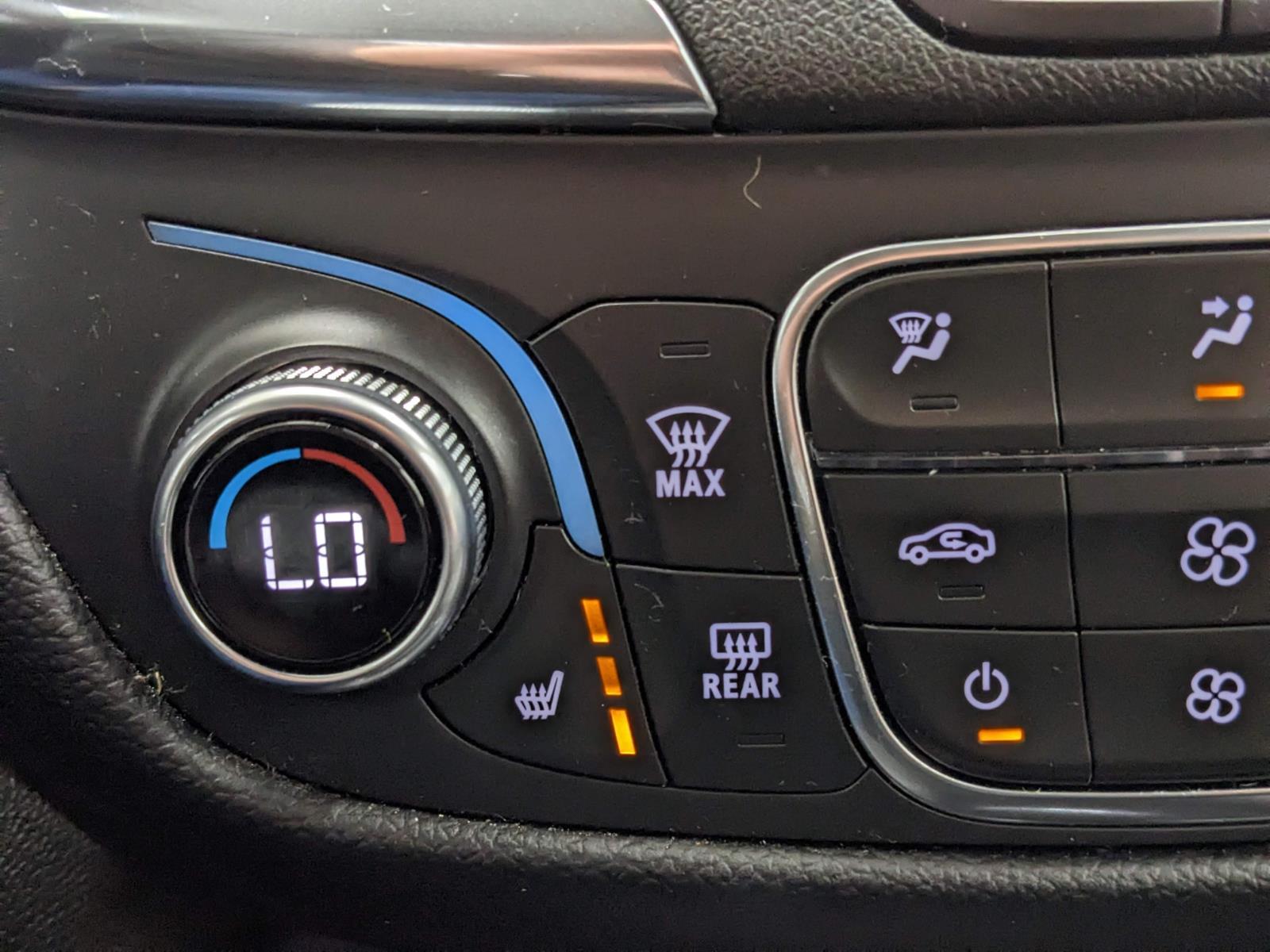 Vehicle image 9 of 31