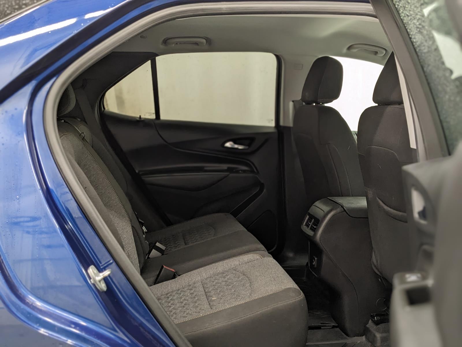 Vehicle image 23 of 31