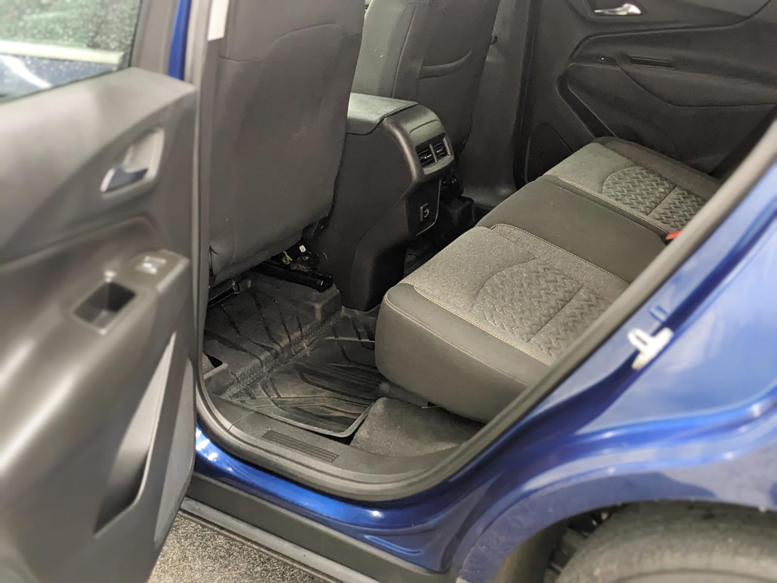 Vehicle image 22 of 31