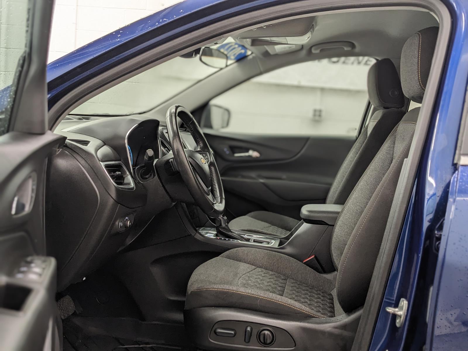 Vehicle image 7 of 31