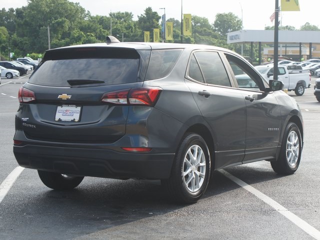 Vehicle image 6 of 24