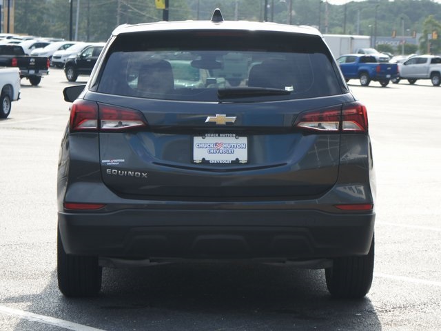 Vehicle image 7 of 24
