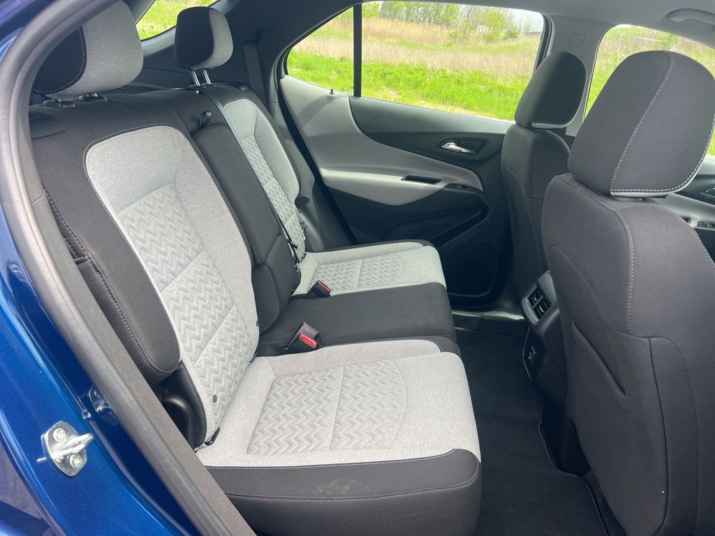 Vehicle image 12 of 22