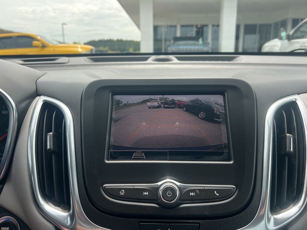 Vehicle image 16 of 22