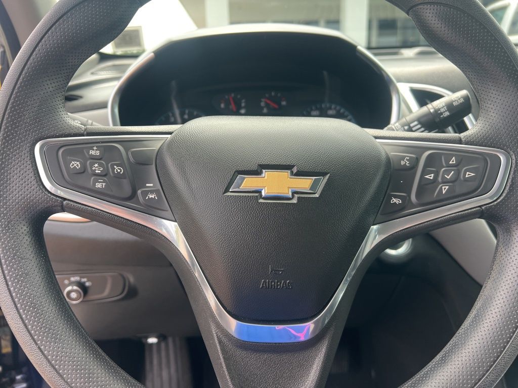 Vehicle image 15 of 22