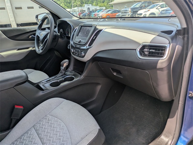 Vehicle image 16 of 25