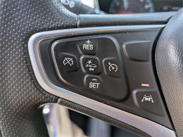 Vehicle image 23 of 25