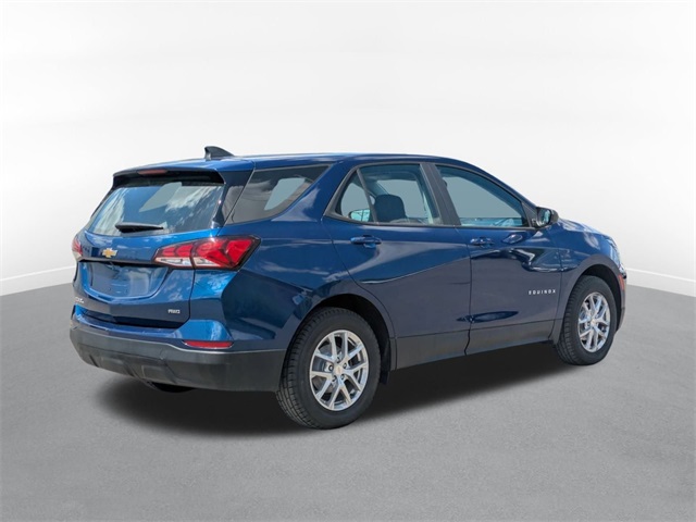 Vehicle image 4 of 25