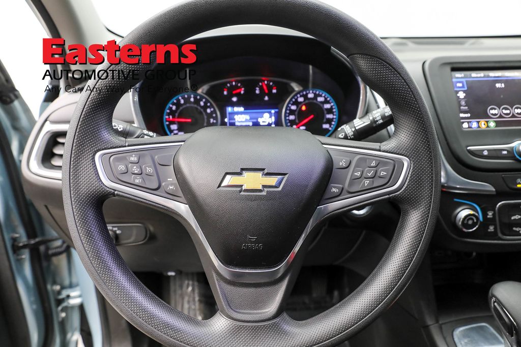 Vehicle image 40 of 62