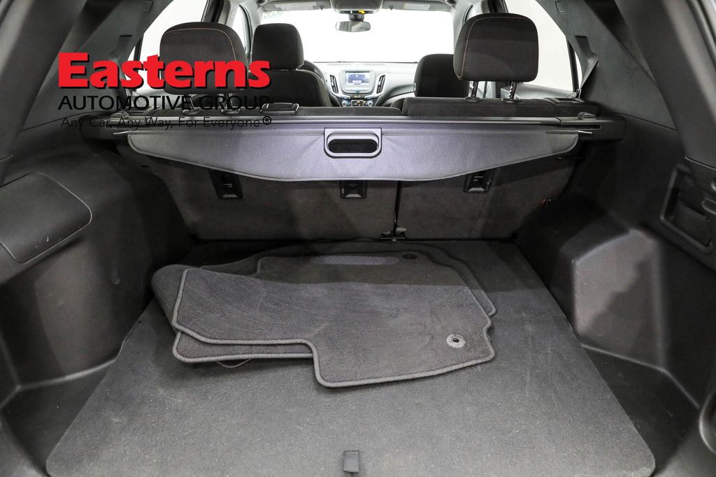 Vehicle image 39 of 62