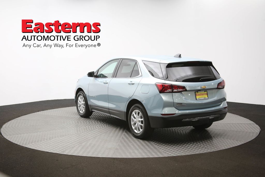 Vehicle image 32 of 62