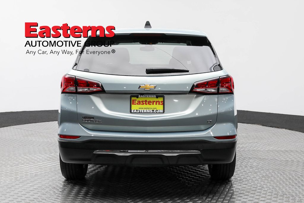 Vehicle image 28 of 62