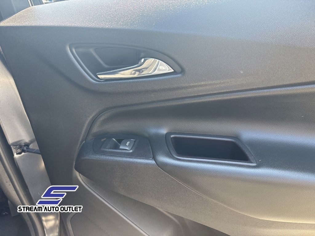 Vehicle image 29 of 36