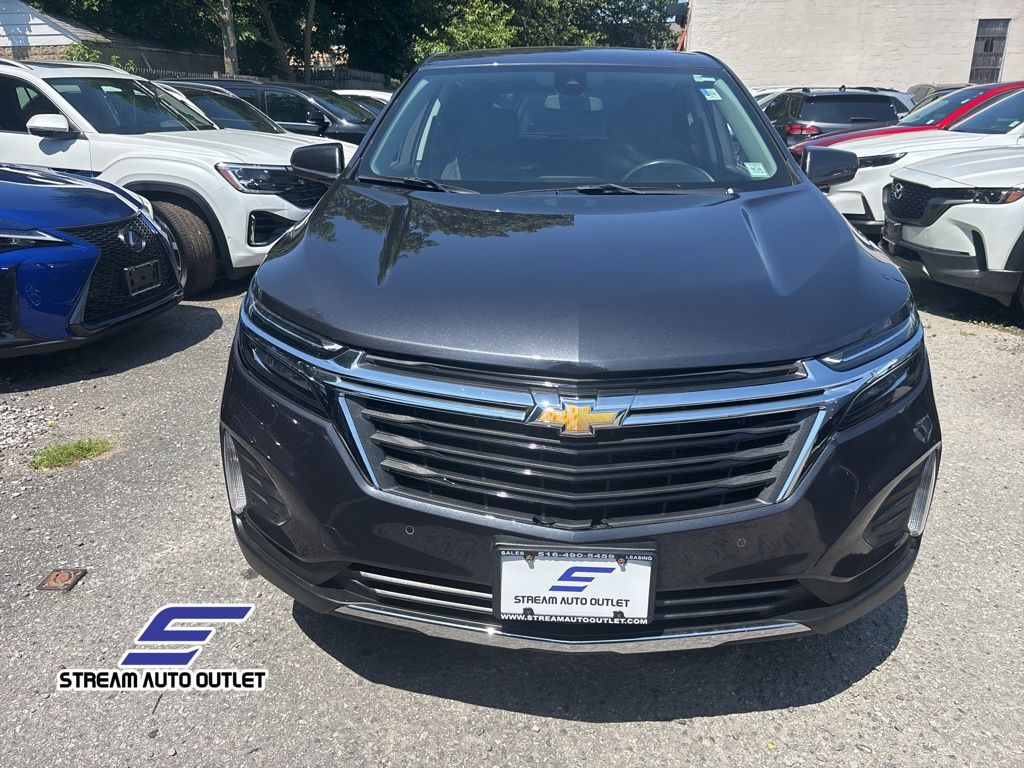 Vehicle image 32 of 36