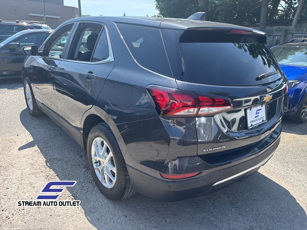 Vehicle image 5 of 36
