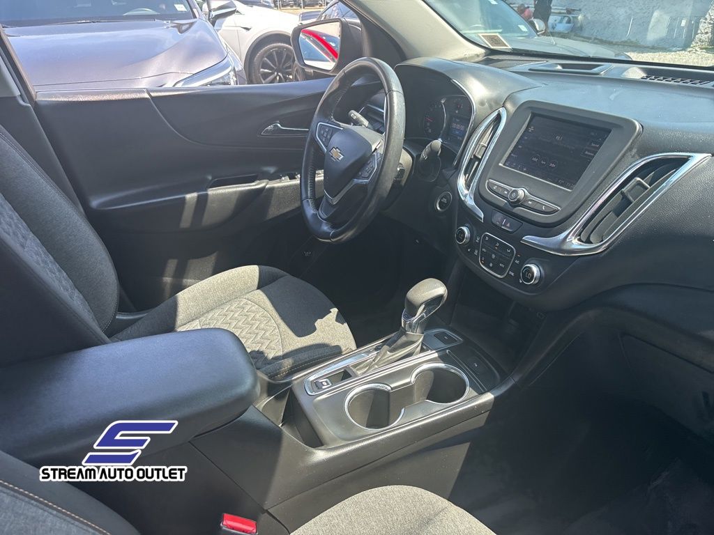 Vehicle image 15 of 36