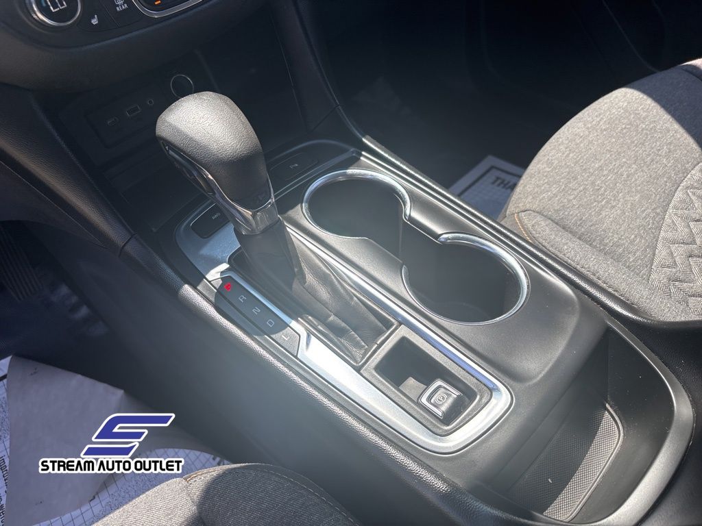 Vehicle image 31 of 36