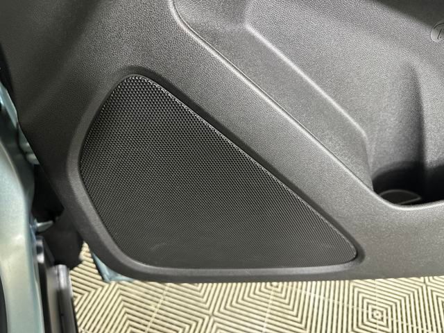 Vehicle image 24 of 29