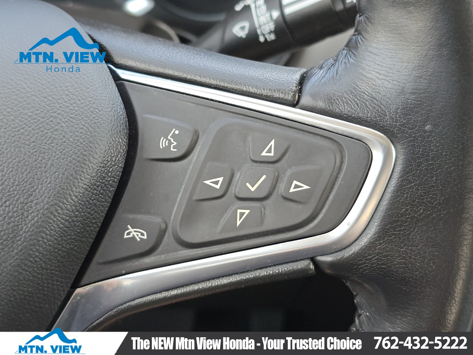 Vehicle image 32 of 33