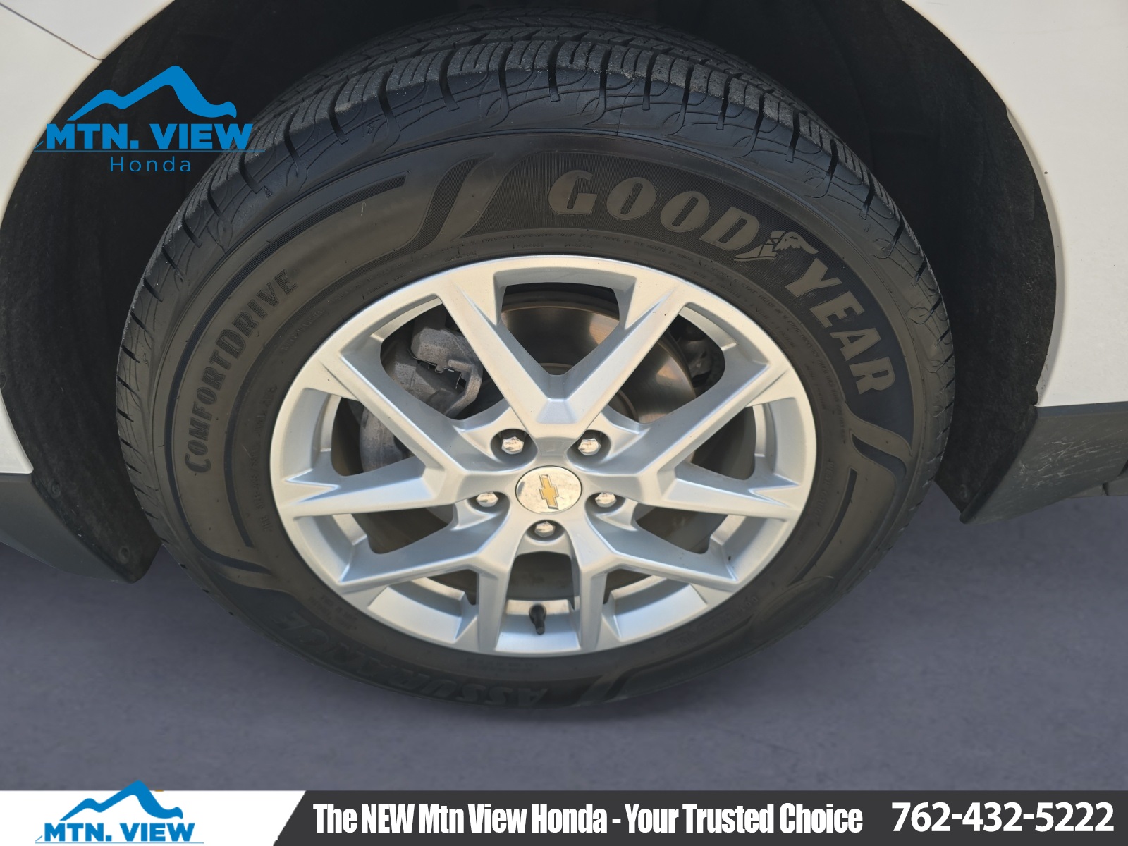 Vehicle image 7 of 33
