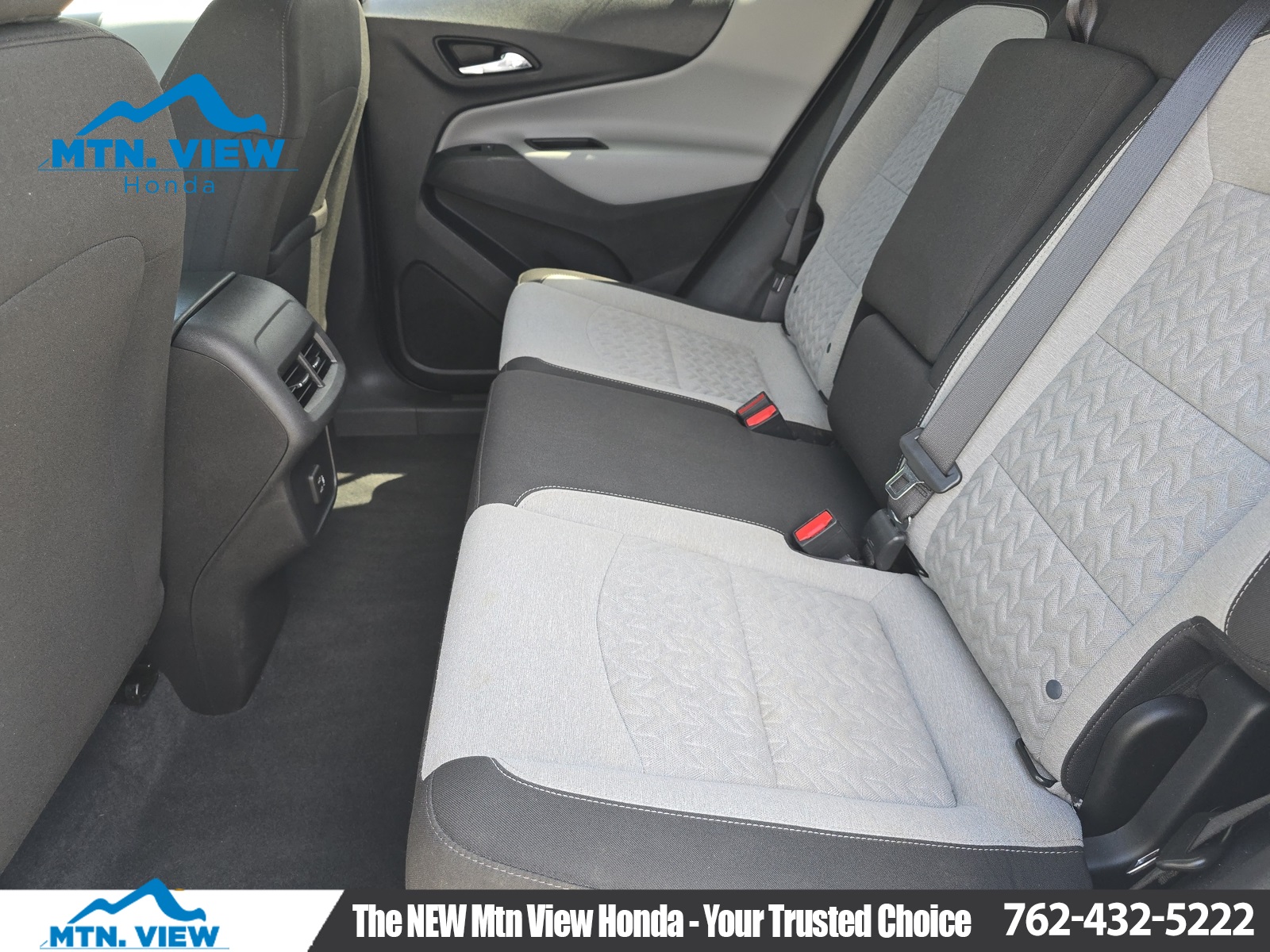 Vehicle image 9 of 33